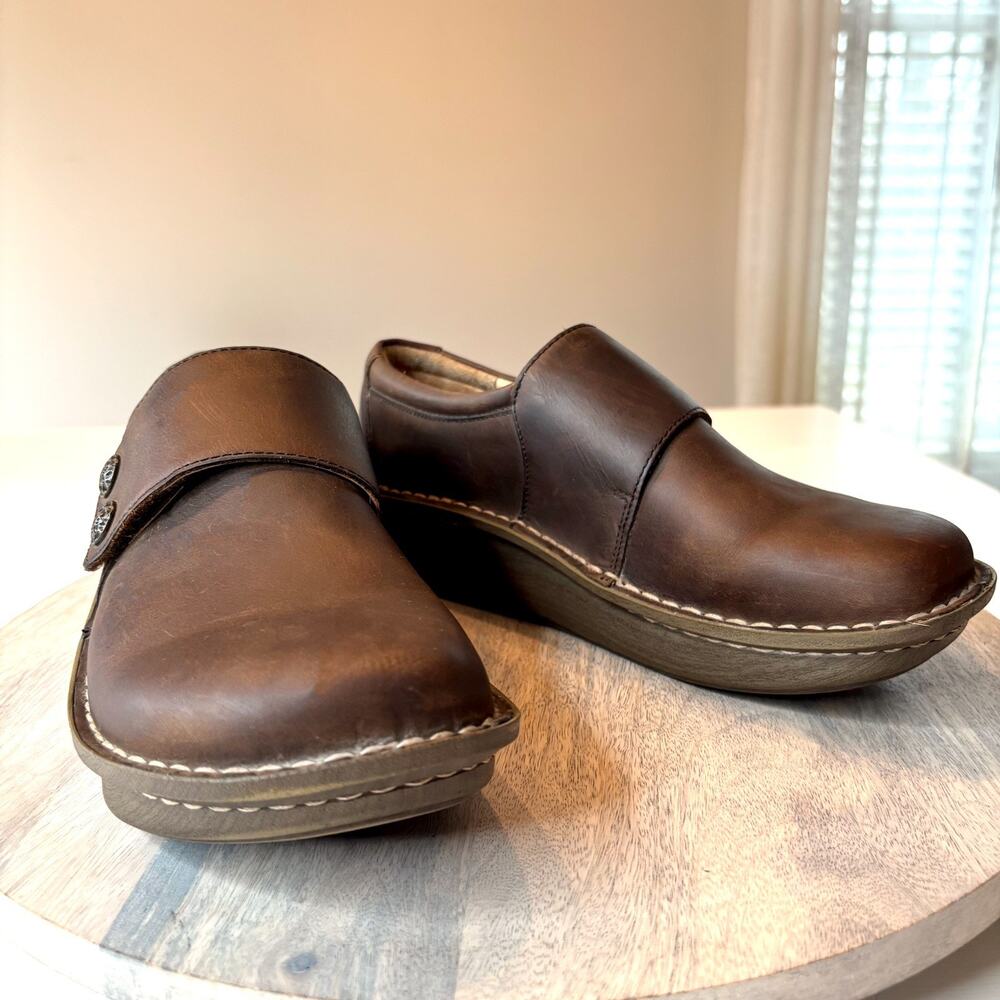 Alegria Deliah Leather Slip On Clogs Brown Comfort Nursing Shoes Women's Sz 10 - Picture 1 of 12